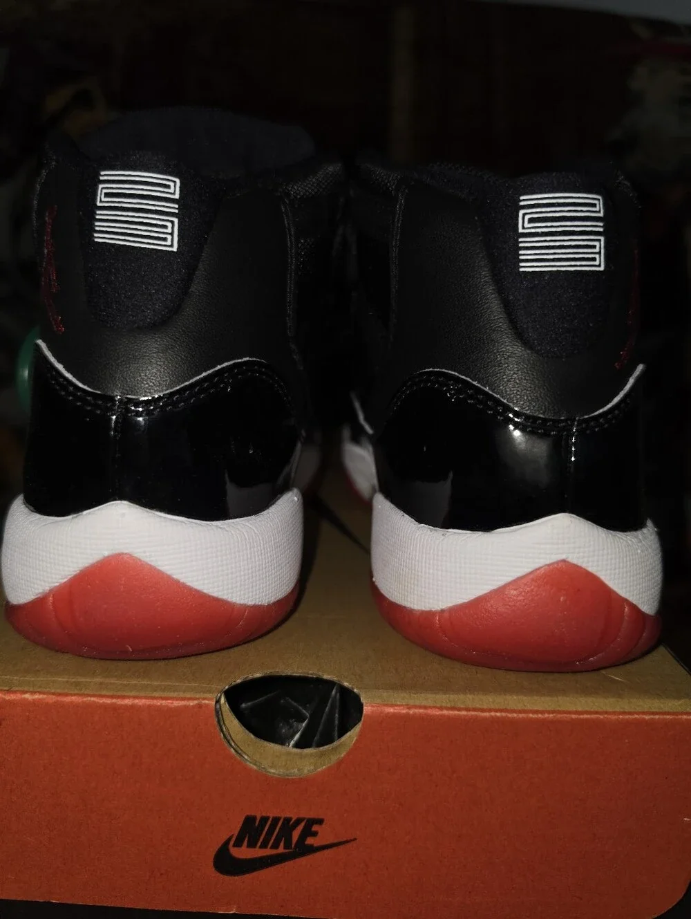 Air Jordan 11 FIRE! NIB! Retro GS Playoffs Bred 2019 #378038 061. Sz W6/4.5Y.